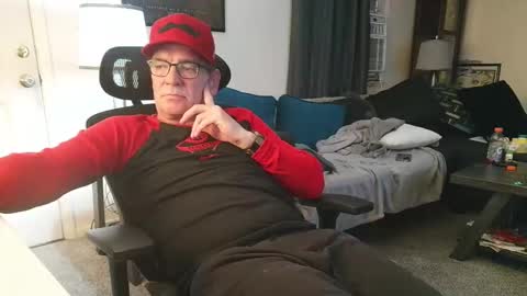 Snapshot of lngdickdaddy chatting on 11/09/25, 01:48 LongDick Daddy online show from 11/09/25, 01:48