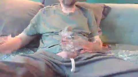 Snapshot of lnkn chatting on 04/17/26, 05:27 Lnkn online show from 04/17/26, 05:27