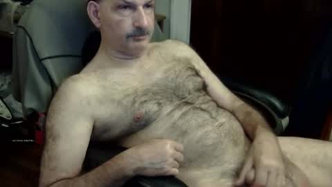 loades182025 online show from 09/24/25, 02:04