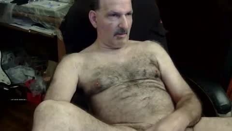 loades182025 online show from 09/29/25, 02:06