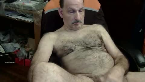 loades182025 online show from 10/24/25, 03:14