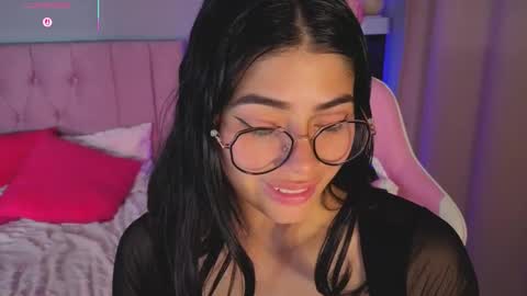 Snapshot of loaluxury chatting on 12/04/25, 12:58 Pamela online show from 12/04/25, 12:58