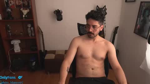 Lobito blanco Thefckingwolf main account online show from 10/24/25, 04:14