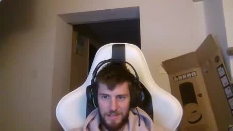 Snapshot of lobotomy54 chatting on 10/08/25, 09:56 lobo online show from 10/08/25, 09:56