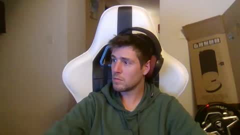 Snapshot of lobotomy54 chatting on 10/23/25, 02:55 lobo online show from 10/23/25, 02:55