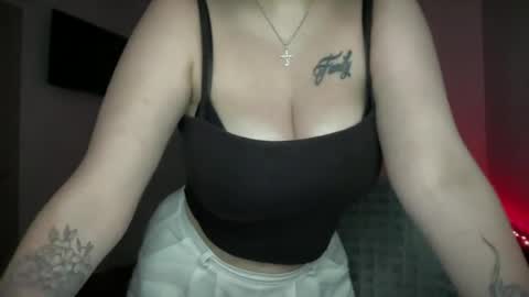 locaalise online show from 06/16/26, 03:42