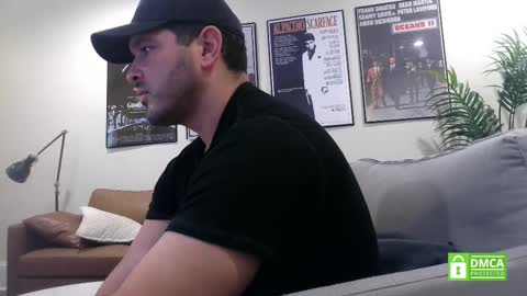 Snapshot of lockdownlove chatting on 11/19/25, 04:23 lockdownlove online show from 11/19/25, 04:23