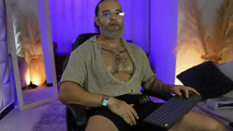 logan_cardenas1 online show from 06/09/26, 11:27