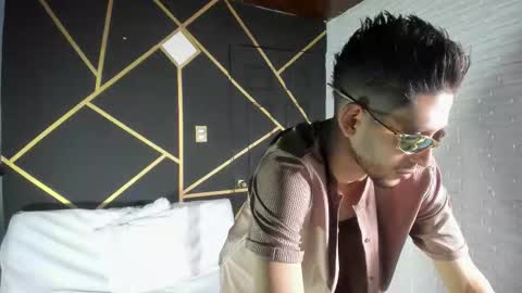 Logan Rogers online show from 10/15/25, 03:56