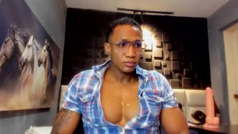logan_varela online show from 12/09/24, 06:46