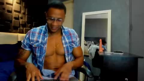 logan_varela online show from 12/25/24, 12:47
