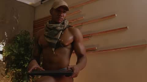 Snapshot of logan_varela chatting on 11/07/25, 01:33 logan_varela online show from 11/07/25, 01:33