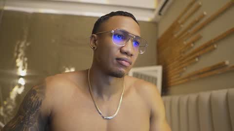 logan_varela online show from 06/10/26, 10:25