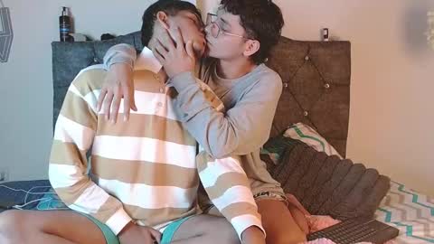 logan_willyams_ online show from 10/11/25, 04:22