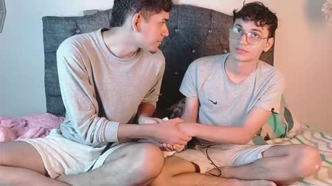 logan_willyams_ online show from 10/13/25, 11:05