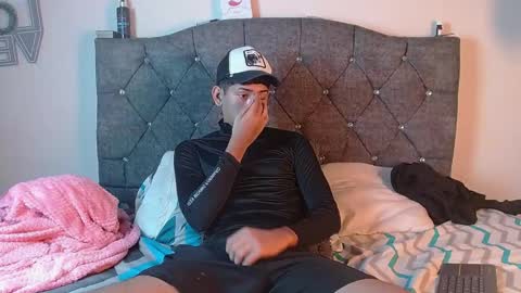 logan_willyams_ online show from 10/17/25, 08:11