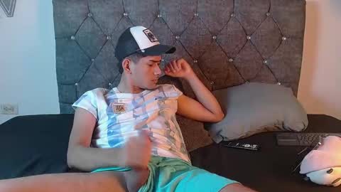 logan_willyams_ online show from 10/18/25, 10:21