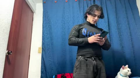 Logan online show from 09/28/25, 04:40