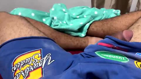 Snapshot of logandaimond chatting on 11/17/25, 02:39 logandaimond online show from 11/17/25, 02:39