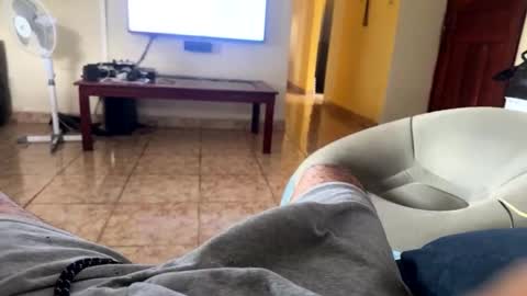 Snapshot of logandaimond chatting on 11/23/25, 03:34 logandaimond online show from 11/23/25, 03:34