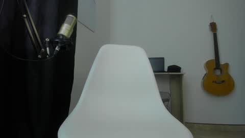 Snapshot of loganhot22 chatting on 01/12/25, 09:08 Logan online show from 01/12/25, 09:08