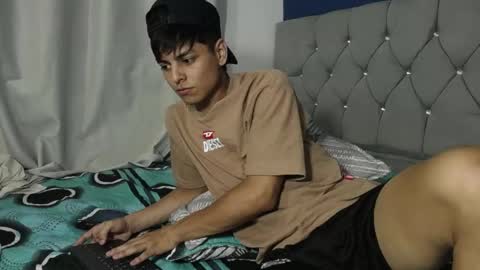 Snapshot of loganjhonson19 chatting on 05/17/26, 01:47 loganjhonson19 online show from 05/17/26, 01:47