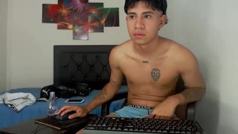 Snapshot of logannthh chatting on 10/21/25, 12:39 logannthh online show from 10/21/25, 12:39