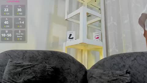 logantwink18 online show from 09/16/25, 02:40