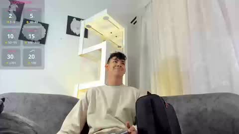 logantwink18 online show from 09/17/25, 01:13