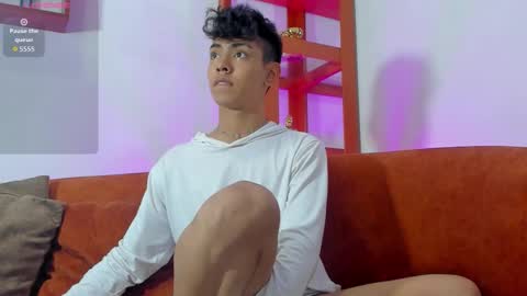 logantwink18 online show from 09/20/25, 09:38