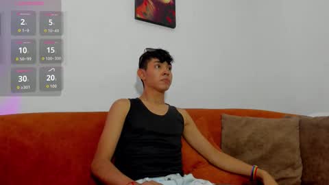 logantwink18 online show from 09/25/25, 12:14