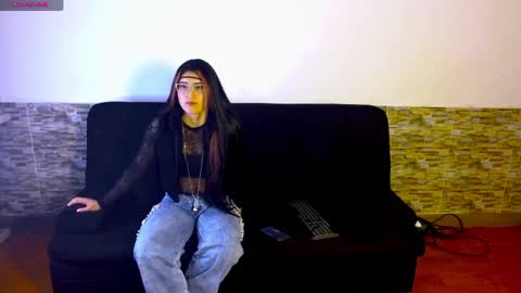 Snapshot of lois_fer chatting on 04/03/26, 12:19 Lois online show from 04/03/26, 12:19