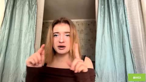 Kira online show from 09/09/25, 07:08