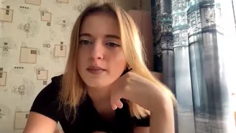Kira online show from 09/11/25, 06:02