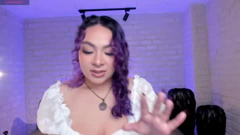 Snapshot of loiseharper chatting on 05/28/26, 04:32 Loise online show from 05/28/26, 04:32
