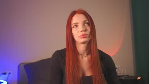 LoisVacation time  online show from 02/10/25, 07:47