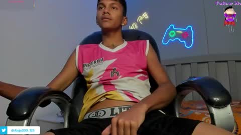 LOUIS online show from 09/15/25, 02:44