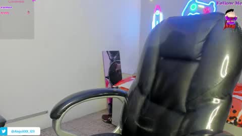 LOUIS online show from 10/05/25, 04:55