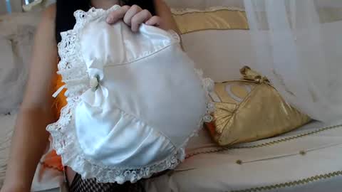 Lilu online show from 07/26/26, 05:59