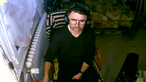 Snapshot of lokoum39 chatting on 11/27/25, 06:32 lokoum39 online show from 11/27/25, 06:32