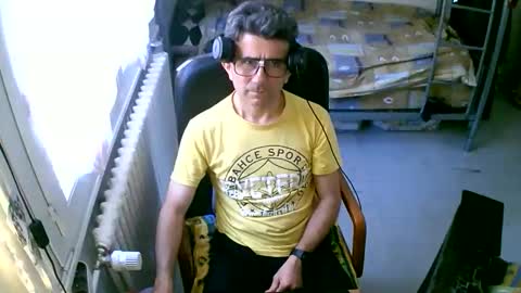 Snapshot of lokoum39 chatting on 11/29/25, 12:52 lokoum39 online show from 11/29/25, 12:52