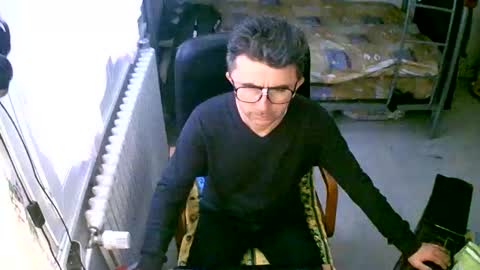 Snapshot of lokoum39 chatting on 11/30/25, 11:47 lokoum39 online show from 11/30/25, 11:47