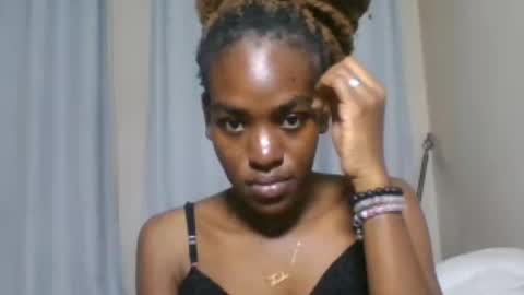 Snapshot of lola_allure chatting on 06/12/26, 02:49 lola_allure online show from 06/12/26, 02:49