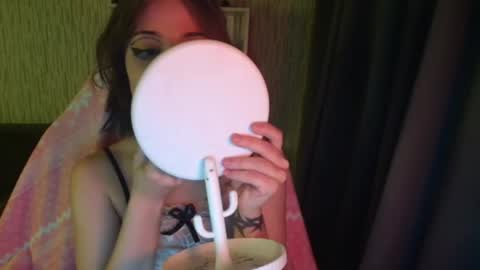 Snapshot of lola_bani_ chatting on 01/03/25, 04:11 lola online show from 01/03/25, 04:11