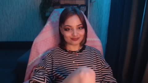 Snapshot of lola_bani_ chatting on 01/22/25, 06:52 lola online show from 01/22/25, 06:52