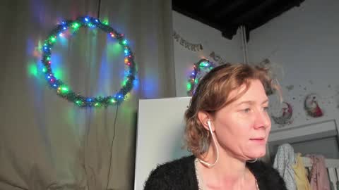 lola_belgium online show from 01/14/25, 05:34
