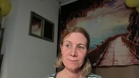 lola_belgium online show from 04/29/26, 05:30