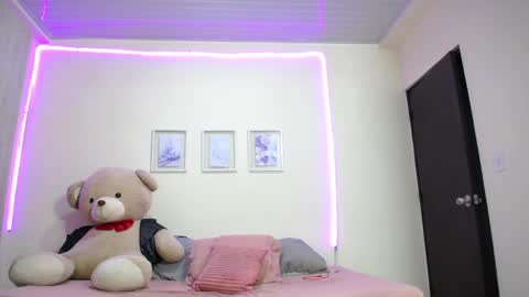 Snapshot of lola_calypso chatting on 03/26/26, 02:06 Lola Calypso online show from 03/26/26, 02:06