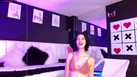 Lola online show from 03/06/25, 01:24