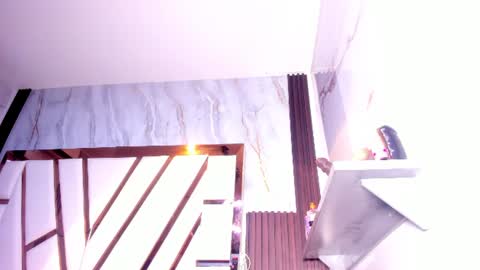 Lola online show from 06/13/26, 12:14